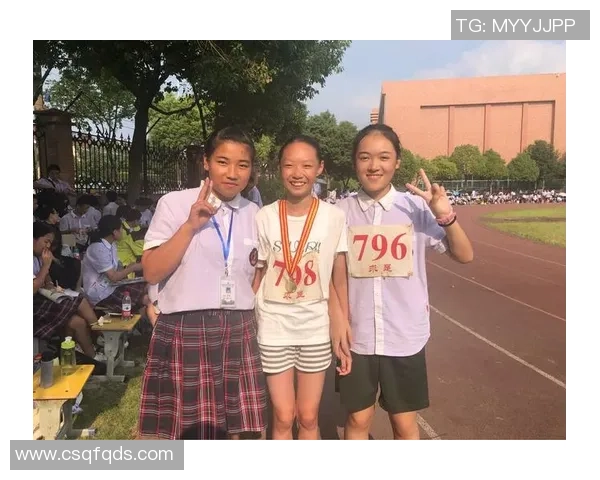 足球董彬：从草根球员到职业教练的奋斗历程与心路历程分享